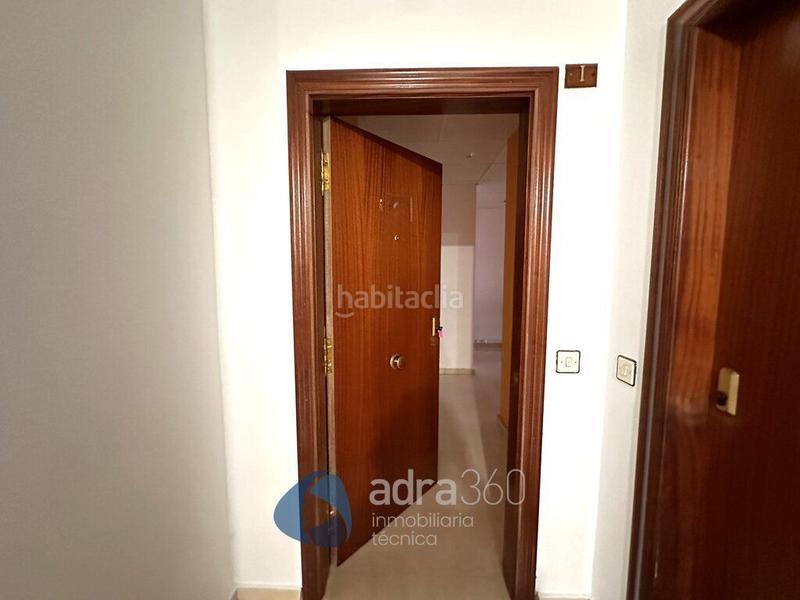Foto b5b6e902-ef73-4ee5-91e8-68aa8c601cd9. Alquiler oficina se alquila oficina en bretón de los herreros en Logroño