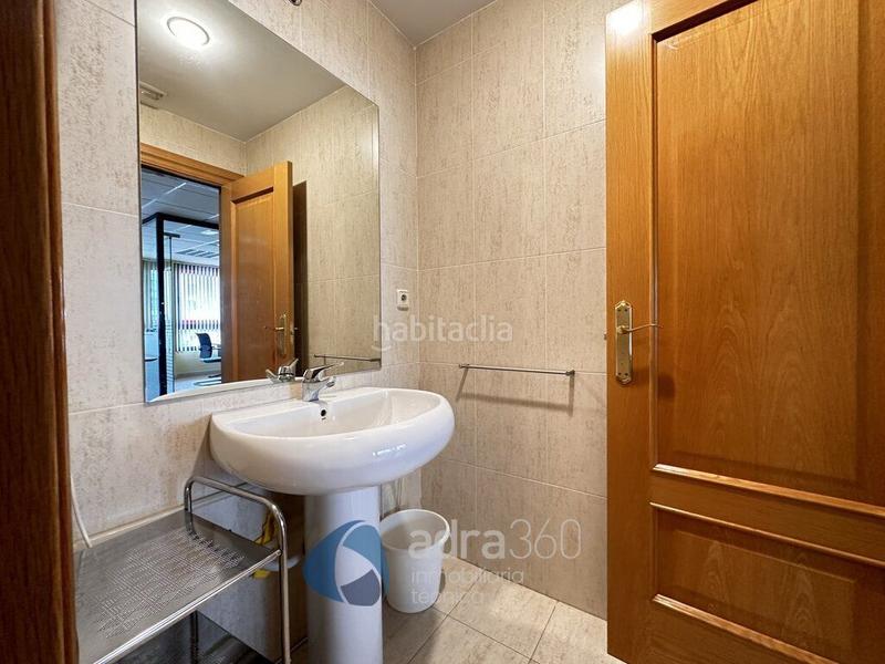 Foto 2b671b78-6463-49f6-8503-46ce7230db3d. Location bureau dans Cascajos - Piqueras Logroño