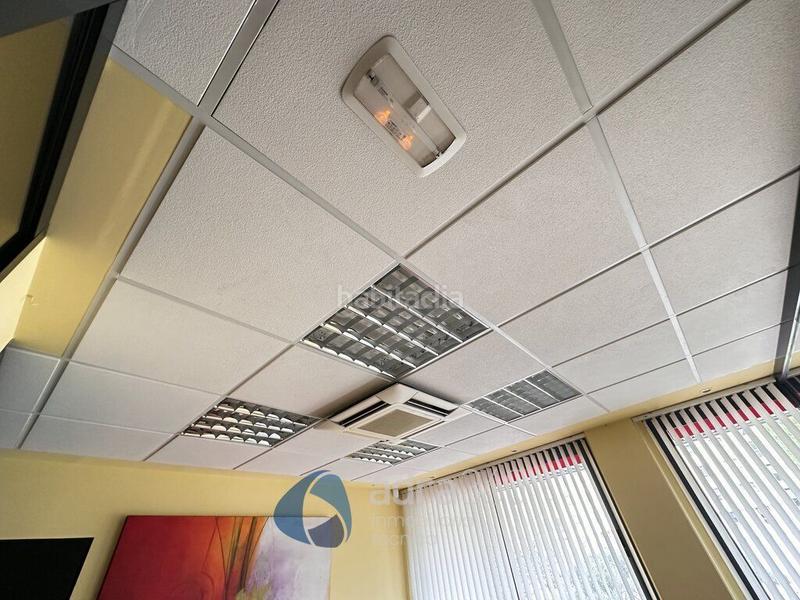 Foto 0545ec9e-fa6c-491c-b96e-0c5ab282bd9e. Miete büro in Cascajos - Piqueras Logroño