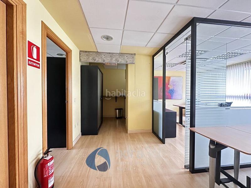 Foto ba64881e-eed4-4e16-bd93-326eed9e7645. Miete büro in Cascajos - Piqueras Logroño