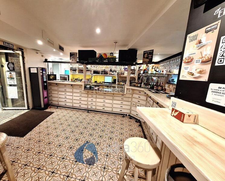 Foto 147e222e-d945-4d94-bec8-6180f4561b31. Alquiler local comercial se traspasa bar embaucador en laurel y bretón en Logroño