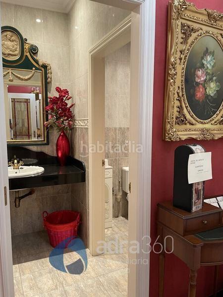 Foto f93d8490-638c-4ac2-bbcb-10a7b6fe3631. Lloguer local comercial a Jesuitas Logroño