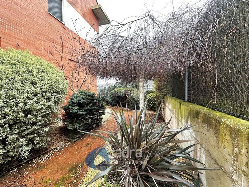 Foto eec45a48-42e4-4fc7-a609-cb787d4253dc. Casa se vende chalet en Cirueña