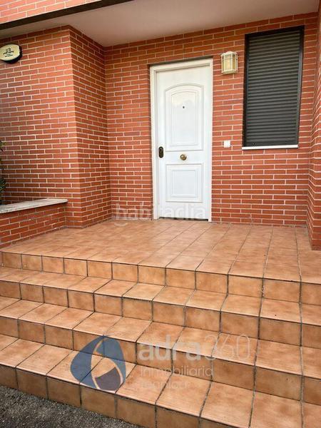 Foto f9eae61b-a541-4c9e-965a-109afba59776. Casa se vende chalet en Cirueña