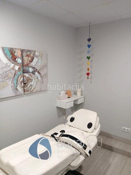 Foto f945548f-7ea7-42d0-884c-408214d73b9e. Alquiler local comercial se traspasa local ubicado en ccigeña. en Logroño