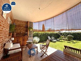 Casa  De entrena. Se vende chalet en navarrete