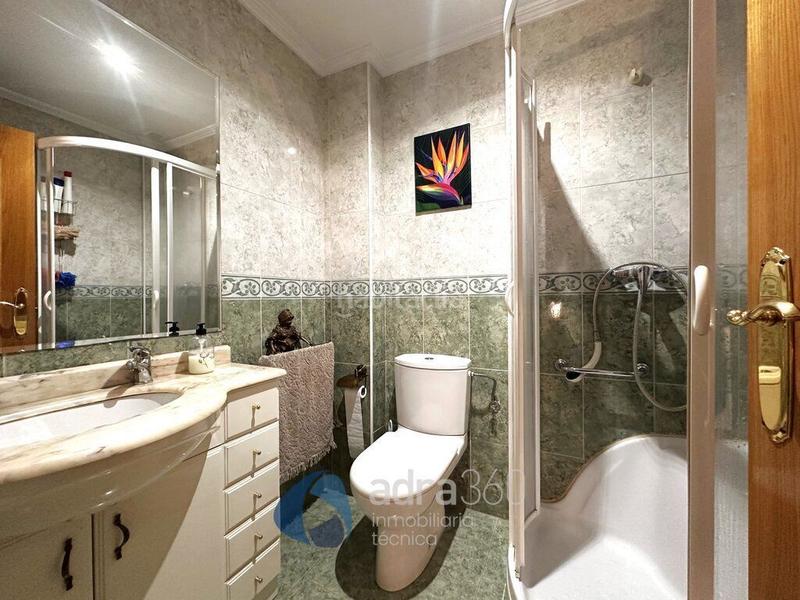 Foto dff14302-bfa1-497f-9e0f-748aea4bf023. Casa se vende chalet en Navarrete