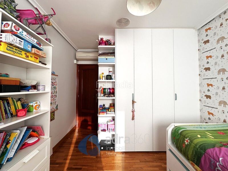 Foto 030b01b9-2e6e-457d-abe3-274229fb6570. Pis amb calefacció piscina a Portillejo - Valdegastea Logroño