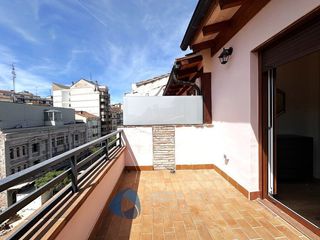 Rent Apartment  Bretón de los herreros. Se alquila precioso apartamento en bretón de los herreros