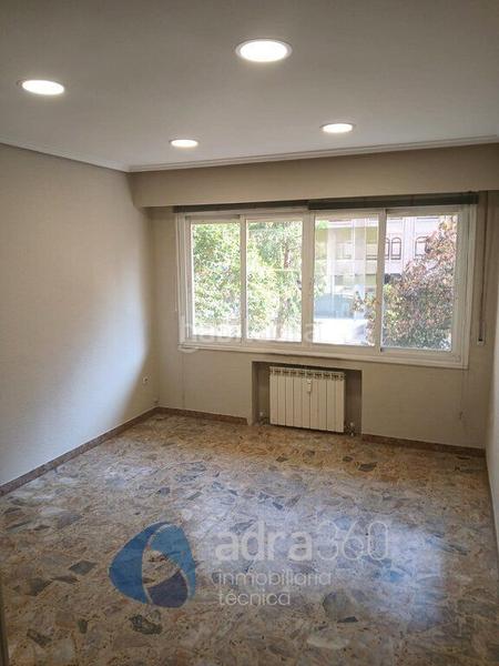 Foto 898bd7f8-03ba-453e-9060-9c2ddf8da722. Miete büro in Gran Via Logroño