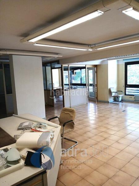 Foto a61b0dee-fba0-44e0-9aad-7b40774448e0. Miete büro in Gran Via Logroño