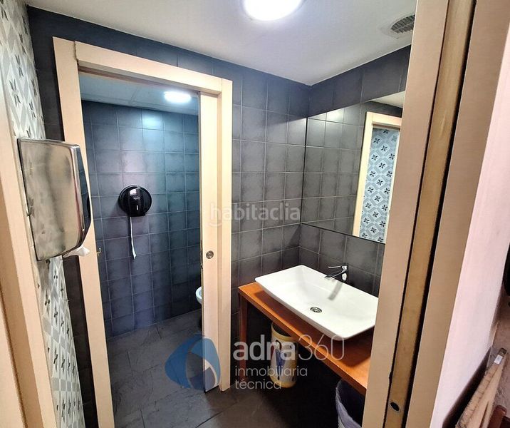 Foto e2c47d5c-cd38-47bf-8b67-af8995ec6c31. Local comercial venta de restaurantebar edificio en c laurel en Logroño