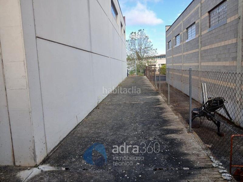 Foto be013571-8cb4-43e5-9676-463b8a73ea17. Nave industrial se vende nave en Fuenmayor