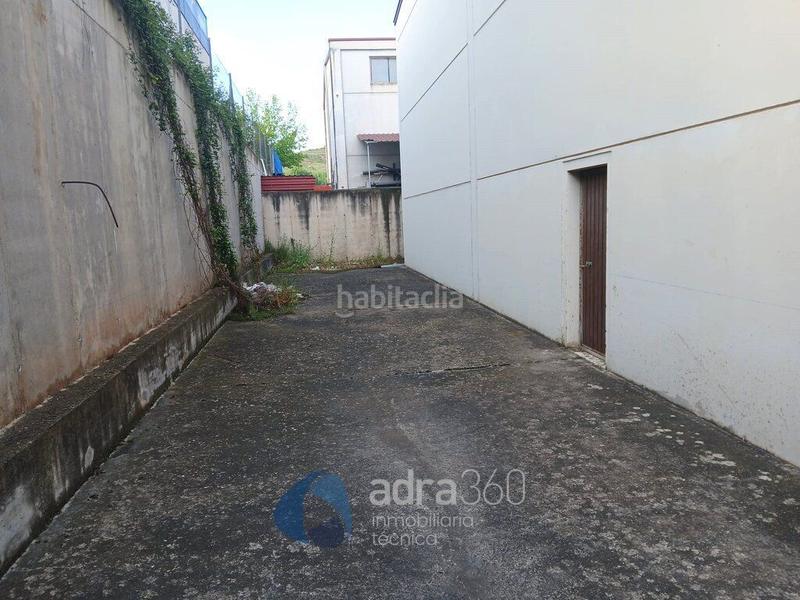 Foto dbdf73b8-6b3e-459c-b14f-337312dcf025. Nave industrial se vende nave en Fuenmayor
