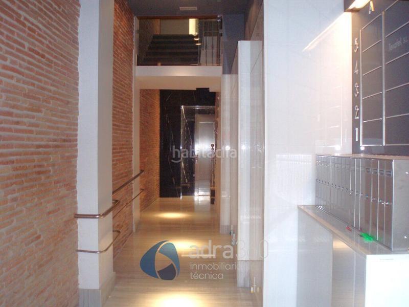 Foto 5369f9fb-bc27-44ff-a7ad-516175fe2ddf. Alquiler oficina se alquila oficina en vara de rey en Logroño