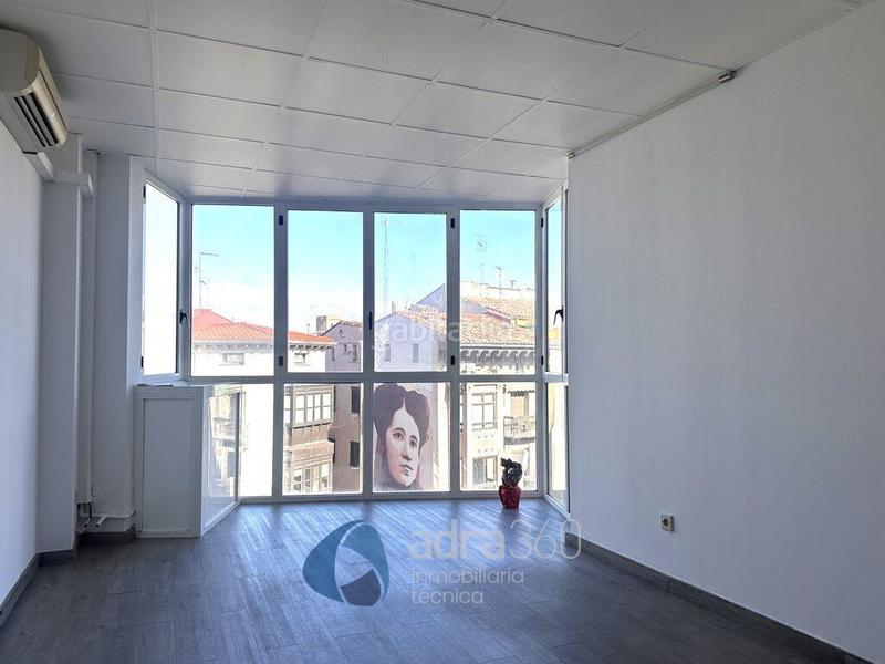 Foto d3e75812-3b9e-4de6-9c0c-f4ab6c95ceaa. Location bureau dans Gran Via Logroño