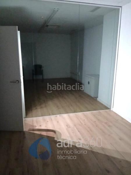 Foto 025573a4-79f8-4726-9940-0db6fecee3c0. Alquiler local comercial se alquila local en avd. de la paz en Logroño