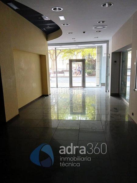 Foto c1db80b7-5795-4baa-bf92-91f37a6fbab9. Alquiler local comercial se alquila local en avd. de la paz en Logroño