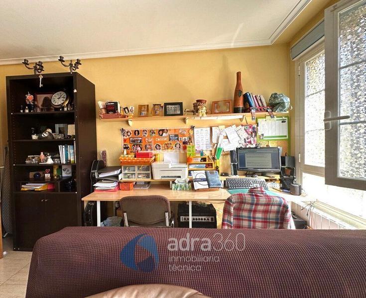 Foto a98b182f-2e6d-48da-ab45-d3951f368a82. Piso se vende piso en varea en La Portalada - Varea Logroño