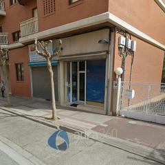Lloguer Local Comercial  Marques de murrieta. Se alquila local en duques de nájera