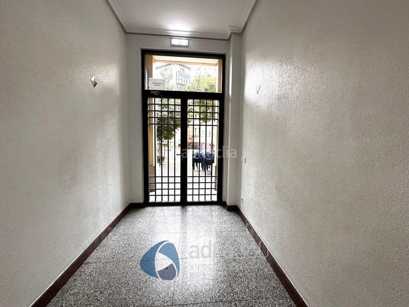 Foto 8f16dc2c-0064-41f7-9621-66be98e0a600. Rent office space in Gran Via Logroño