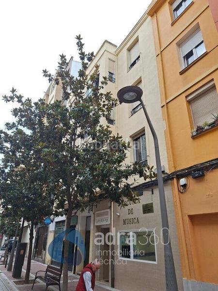 Foto 4ea79031-542c-433f-850d-0a5a58d252ab. Alquiler local comercial se traspasa academia ubicada en maría teresa gil de garate. en Logroño