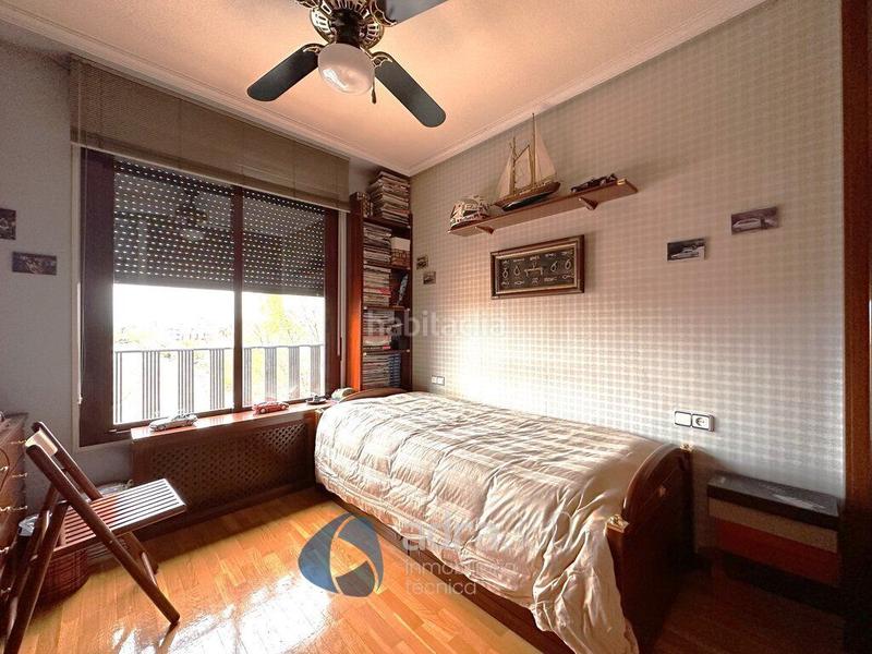 Foto 325f9d66-65b8-4824-aed0-6db892fceec7. Casa con riscaldamento parcheggio piscina in Avenida Madrid Logroño