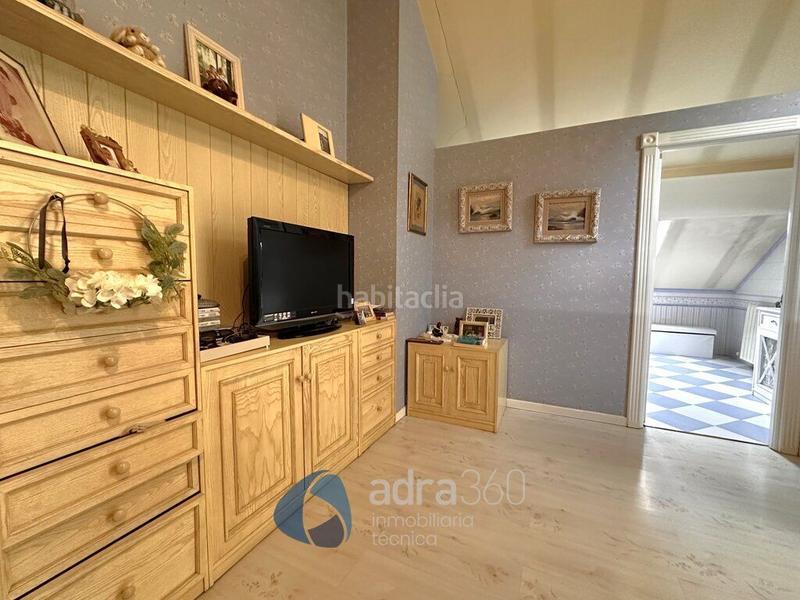 Foto 4723437a-895a-4519-a716-a087d56e9306. Casa con riscaldamento parcheggio piscina in Avenida Madrid Logroño