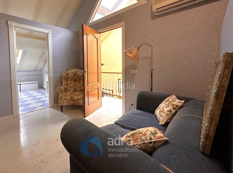 Foto 5607c940-acc2-4b3f-a1d6-7e997c2315f1. Casa con riscaldamento parcheggio piscina in Avenida Madrid Logroño