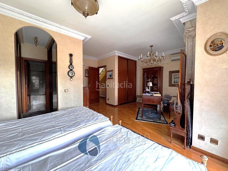 Foto 7bb27054-a88e-4e28-9d7f-3509a4abc8a7. Casa con riscaldamento parcheggio piscina in Avenida Madrid Logroño