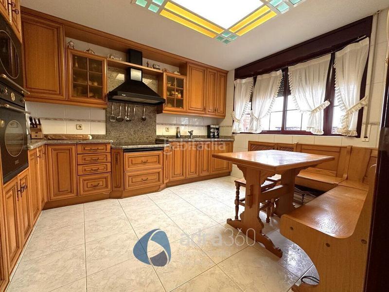 Foto 84191bca-76dc-48c9-8d5f-5d452cb7091d. Casa con riscaldamento parcheggio piscina in Avenida Madrid Logroño