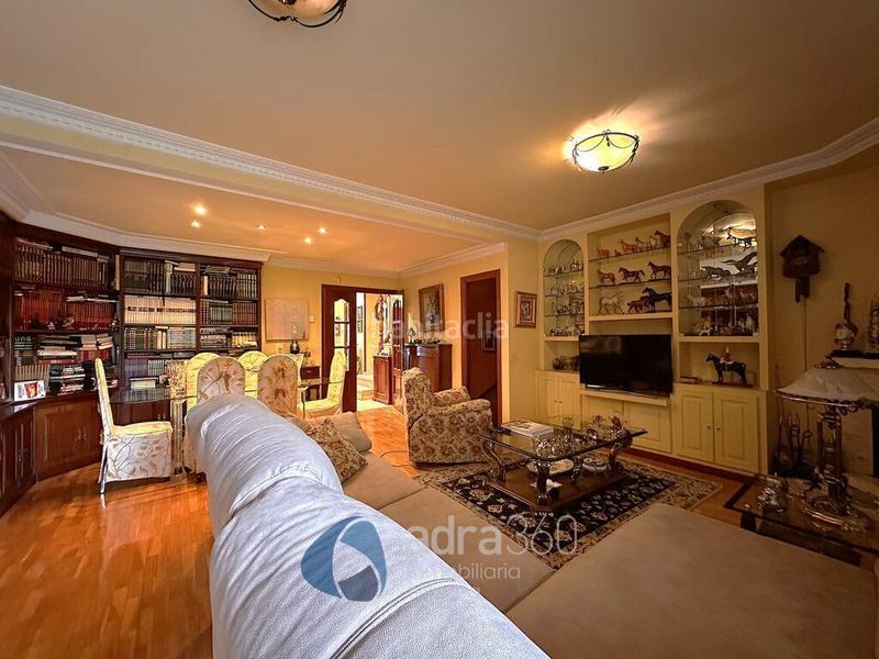 Foto a8e68b9f-1f72-42ce-810e-0af43d5ba2d3. Casa con riscaldamento parcheggio piscina in Avenida Madrid Logroño