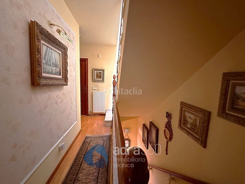 Foto ff632393-8878-4a24-a6f5-5d54f22a6b82. Casa amb calefacció aparcament piscina a Avenida Madrid Logroño