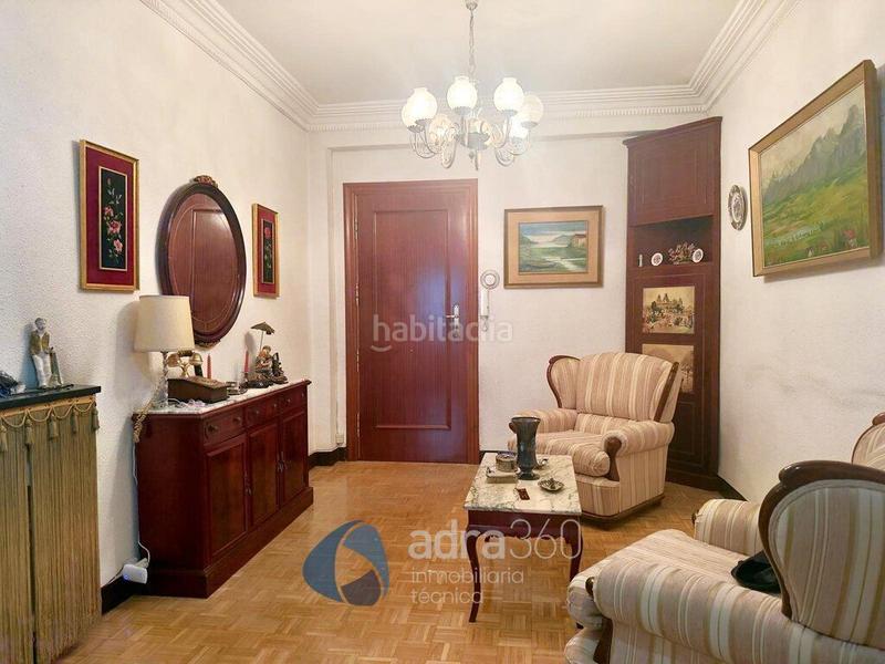 Foto 9196a8ab-b7d9-4a4d-a1b1-808a1f773cc1. Etagenwohnung mit heizung in Gran Via Logroño