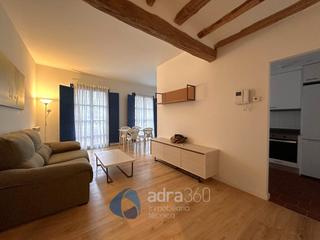 Lloguer Apartament  Breton de los herreros. Se alquila pisoreformado en bretón de los herreros