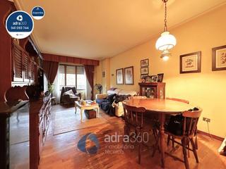 Piso  Avenida de la paz. Se vende piso en avd. de la paz con dos terrazas y balcón.