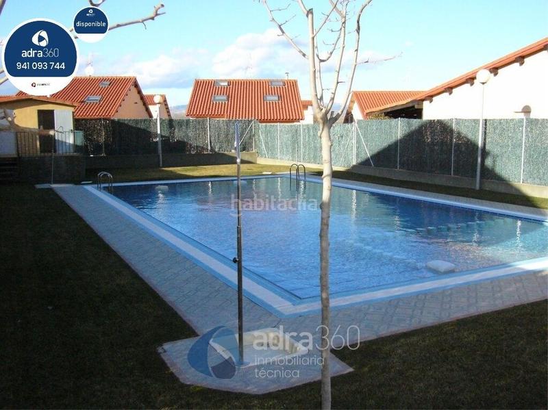 Foto 517334b4-d0cb-4999-9f3c-acc6da6068de. Casa amb calefacció piscina a Agoncillo