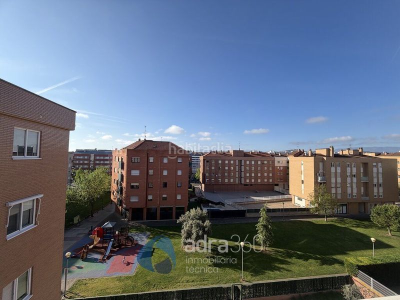 Foto d3d93c60-a7e2-4db8-a417-b536a44d7a46. Pis amb calefacció a Portillejo - Valdegastea Logroño