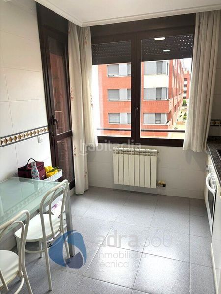 Foto c1d2d30f-5b32-4f8a-a35c-faeebe9947dc. Pis amb calefacció piscina a La Cava - Fardachón Logroño