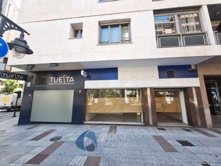 Locale commerciale in Maria Zambrano