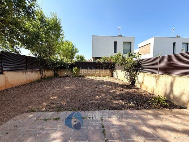 Foto fee6b07b-60e0-4c3d-9044-d00144577882. Apartament amb calefacció piscina a Lardero