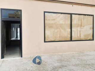 Rent Business premise  Rio ebro. Se alquila local comercial en la r1 de lardero.