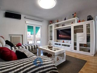 Flat  Gonzalo de berceo. Se vende piso en gonzalo de berceo