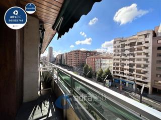 Affitto Appartamento  Gran vía juan carlos i. Se alquila piso en gran vía