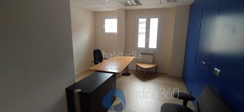 Foto 3b060d68-fd8b-491c-838a-e785ad422959. Miete büro in Residencia Logroño