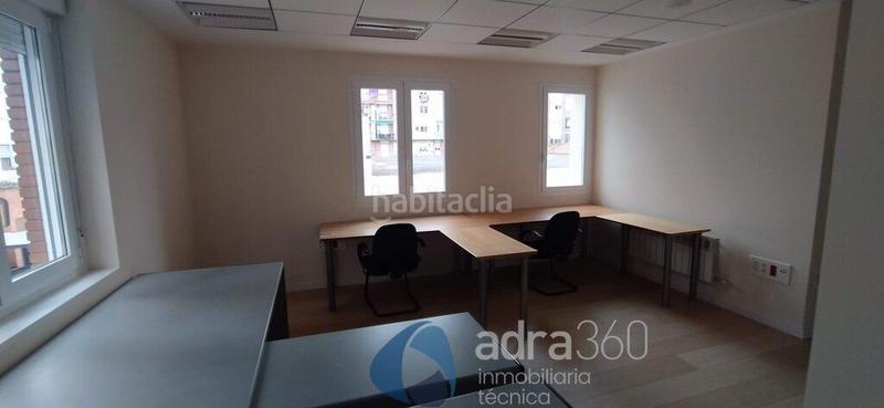 Foto 4ad26a37-0240-4fcb-a969-ba9a2be08b6d. Miete büro in Residencia Logroño