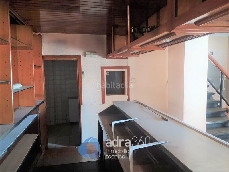 Foto 581be85a-243c-4871-bfbd-8d5386603287. Local comercial a Jesuitas Logroño