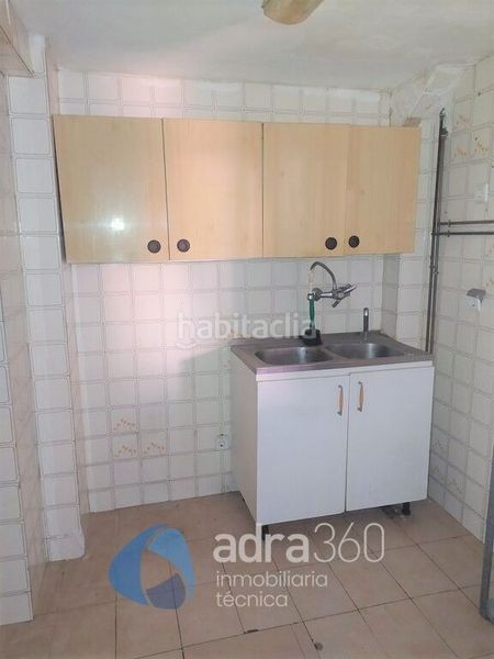 Foto bb648b36-82c1-44ce-b018-54026ba1aa71. Local comercial a Jesuitas Logroño
