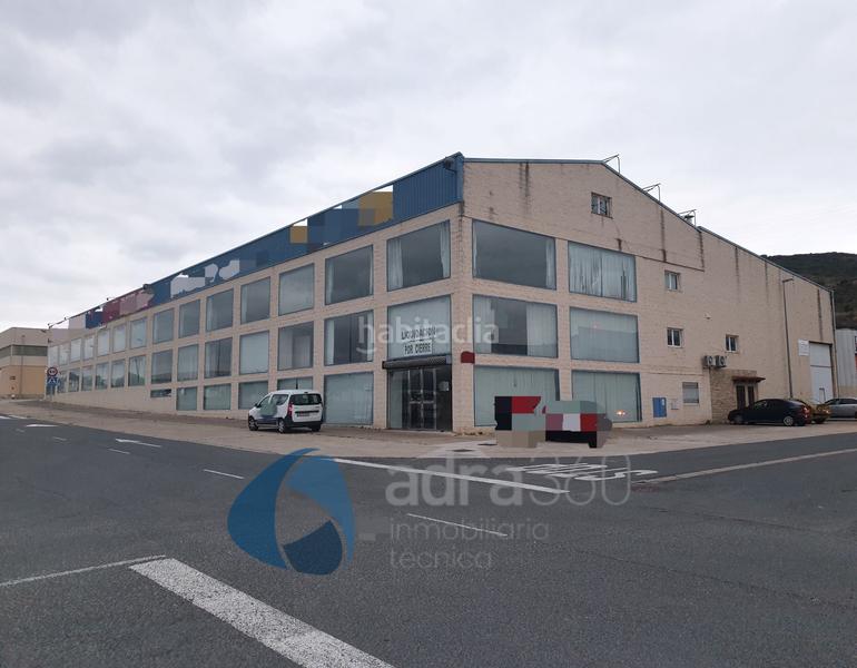 Foto 59ea6cbc-9138-468a-ba83-3c0f09d5f13e. Alquiler nave industrial  en alquiler con gran exposición en Oyón / Oion