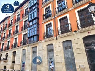 Location Local commercial  Breton de los herreros. Se alquila local breton de los herreros